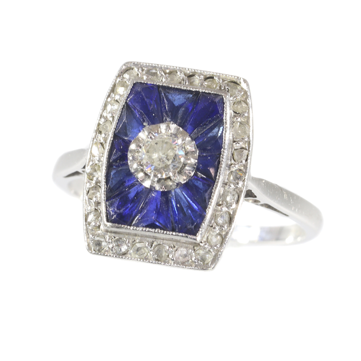 French Art Deco Vintage diamond and sapphire engagement ring